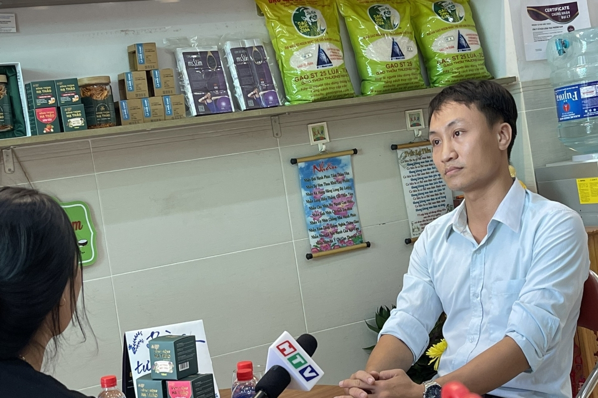 Đài truyền hình HTV phỏng vấn về gạo ST25 tại Nông Sản Phương Nam 