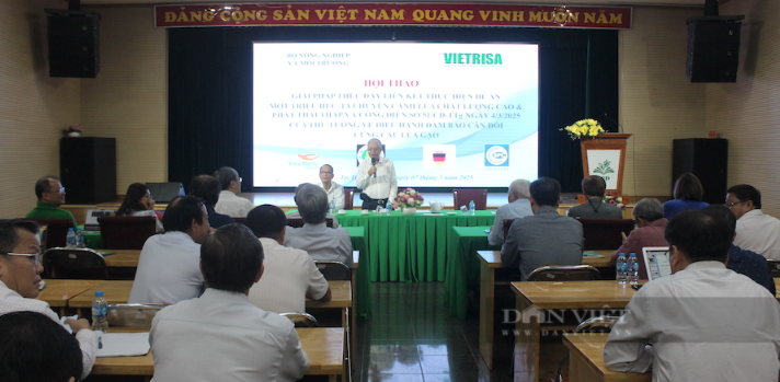 Hiệp hội ngành hàng lúa gạo Việt Nam (VIETRISA) phối hợp tổ chức Hội Thảo Giải pháp thúc đẩy liên kết thực hiện Đề án 1 triệu ha lúa chất lượng cao. Ảnh: N.V