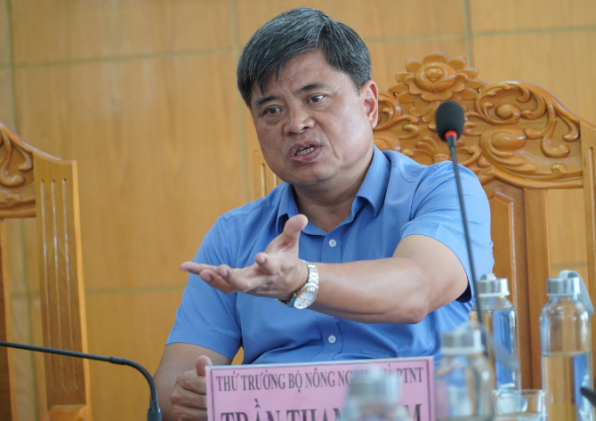 Thứ trưởng Bộ Nông nghiệp và Phát triển nông thôn Trần Thanh Nam