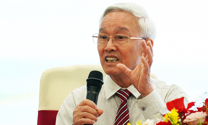 Ông Phạm Thái Bình, Chủ tịch HĐQT Công ty Cổ phần Nông nghiệp Công nghệ cao Trung An, phát biểu tại hội thảo ngày 10/12. Ảnh: Chúc Ly